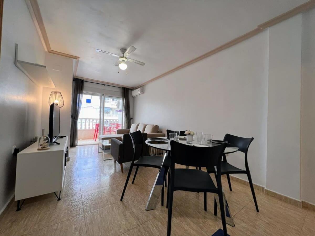 Welcoming Seafront Apartment Tv15 Torrevieja Ngoại thất bức ảnh