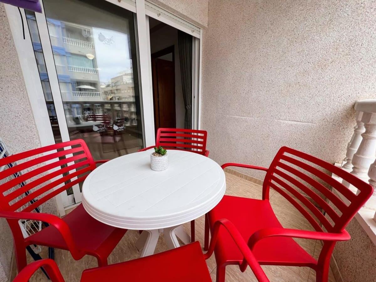 Welcoming Seafront Apartment Tv15 Torrevieja Ngoại thất bức ảnh